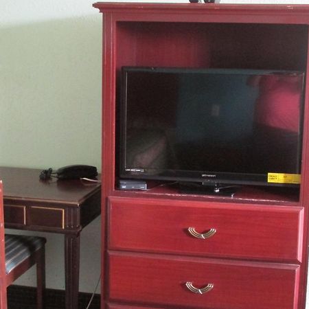 Sportsman'S Motel Eagle Lake Esterno foto