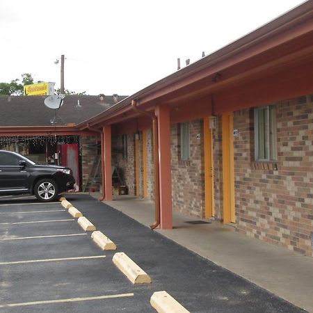 Sportsman'S Motel Eagle Lake Esterno foto