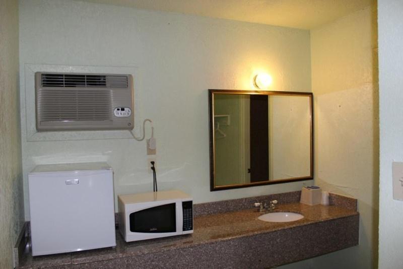 Sportsman'S Motel Eagle Lake Camera foto