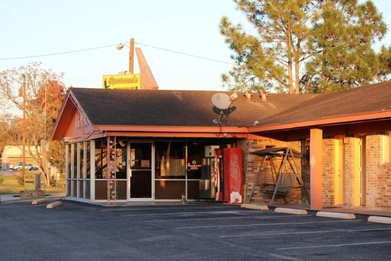 Sportsman'S Motel Eagle Lake Esterno foto